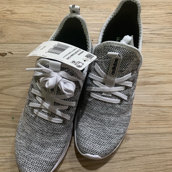 MWT Adidas Cloud-foam pure running shoes,6 ½ - Picture 2 of 3